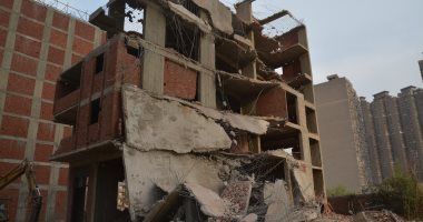 إخلاء عقارات خطرة وتسكين 57 أسرة بحى منشأة ناصر