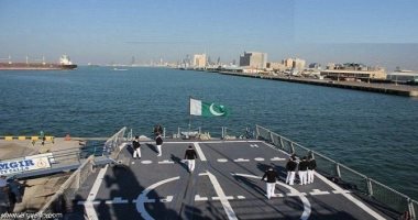 البحرية الباكستانية تعلن إنقاذ 12 صيادا هنديا بعد تعطل قاربهم