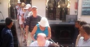 صور.. محافظ سوهاج يعلن وصول فوجين سياحيين لزيارة المناطق الأثرية بأبيدوس