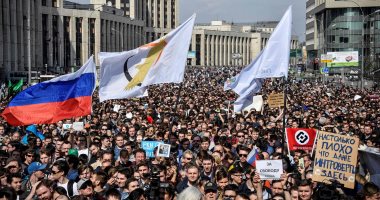 صور.. احتجاجات فى روسيا تطالب بحرية استخدام الإنترنت بعد حجب تطبيق تليجرام