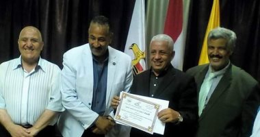 تعليم شمال سيناء تكرم خبراء التعليم المشاركين في القوافل التعليمية