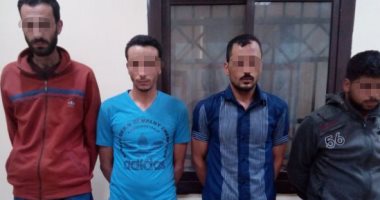 تفاصيل ضبط 4 متهمين بعد تصويرهم شابا عاريا بزفتى