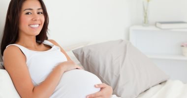 الدورة الشهرية والحمل يغيران من صوت المرأة لهذا السبب