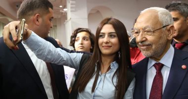 ابنة الغنوشى: النهضة فازت فى بلديات تونس بانفتاحها على غير المحجبات