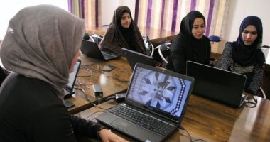 فتيات أفغانيات يطورن ألعاباً لمحاربة زراعة الأفيون وعدم المساواة