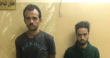 القبض على سائق وعاطل بحوزتهما سيارة مبلغ بسرقتها فى منطقة السلام