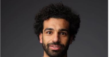 محمد صلاح متفائل بحصوله على جائزة لاعب الموسم فى ليفربول