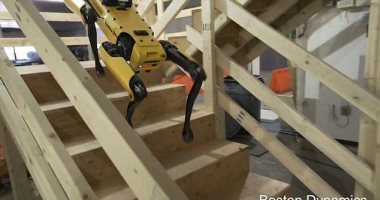 روبوتات Boston Dynamics يمكنها الآن القفز والمطاردة وتسلق السلالم