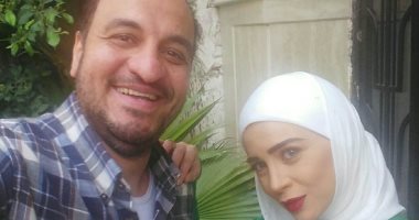 هشام إسماعيل شقيق مى عز الدين فى "رسايل" وشيخ أزهرى مع روبى
