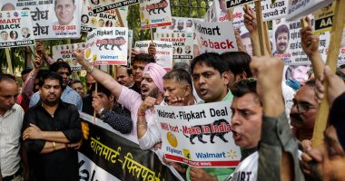 مزارعون يحتجون فى مومباي الهندية للمطالبة بحقوق في أراض وتسهيلات لقروض