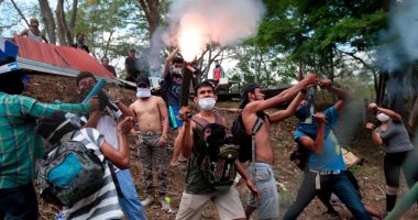 صور.. تجدد أعمال العنف فى نيكاراجوا خلال مظاهرات تطالب بإقالة الرئيس