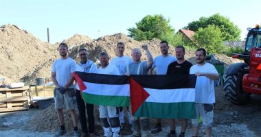 صور.. عمال البناء الدنماركيين يتضامنون مع الشعب الفلسطينى