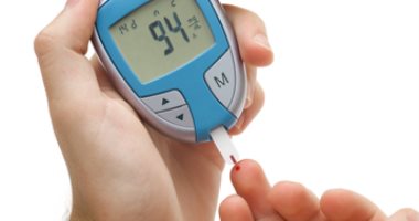 لو مريض سكر .. تعرف على أفضل وقت لقياس مستوى السكر فى الدم