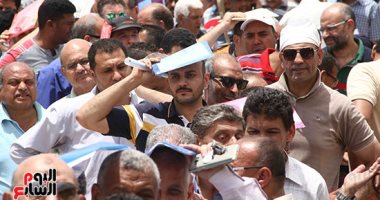 زحام وطوابير لمرشحى انتخابات النقابات العمالية فى اليوم الأول - صور
