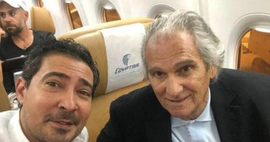 محمد بركات ينشر صورة مع مانويل جوزيه على "طائرة"