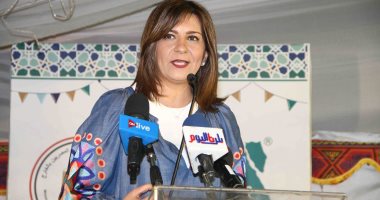 صور.. وزيرة الهجرة فى خيمة رمضانية : "بنشجع أى مصرى فى الخارج يقدم مساعدة لبلده"