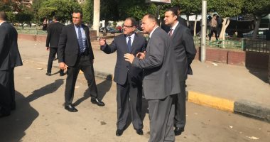 وزير الداخلية يتفقد الشوارع بالقاهرة والجيزة لمراجعة خطط التأمين 