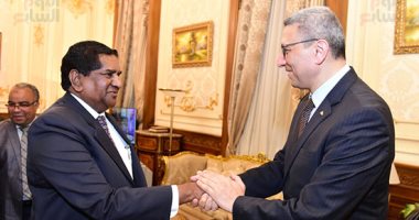 الأمين العام لمجلس النواب يلتقى سفير دولة سريلانكا بالقاهرة