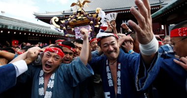 صور.. انطلاق مهرجان "سانجا" فى اليابان بمشاركة الآلاف