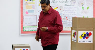 نيكولاس مادورو يدلى بصوته فى الانتخابات الرئاسية الفنزويلية (صور)