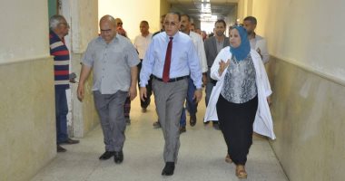 رئيس جامعة القناة يتفقد المستشفى الجامعى للإطمئنان على الخدمات الطبية فى رمضان
