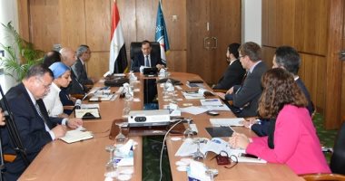 وزير البترول يبحث تحويل مصر لمركز إقليمى لتجارة الغاز مع البنك الأوروبى