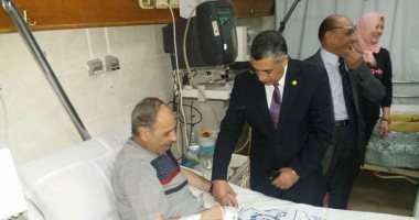 صور.. مساعد وزير الصحة يتفقد مستشفى تأمين الدقهلية