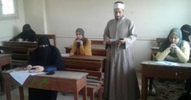 رئيس منطقة الأزهر بالدقهلية يتفقد امتحانات القراءات