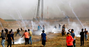 صور.. استمرار مسيرات العودة بغزة.. و115 مصابا فى جمعة "مستمرون رغم الحصار"