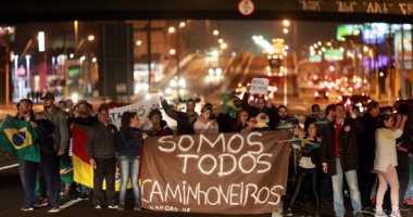 صور.. مظاهرات فى البرازيل على هامش إضراب سائقى الشاحنات