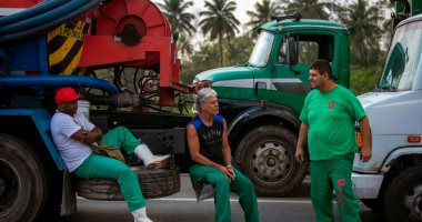 سائقو الشاحنات فى البرازيل يواصلون إغلاق الطرق وإصابة البلاد بشلل