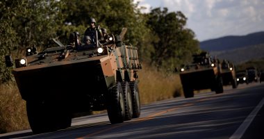 صور.. الجيش البرازيلى ينزل للشوارع لفض اعتصام سائقى الشاحنات