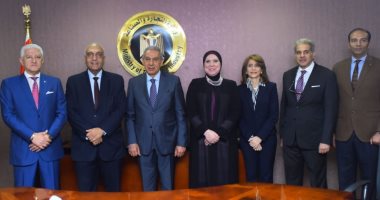 وزير التجارة يشهد توقيع بروتوكول تعاون بين جهاز المشروعات وبنك مصر إيران