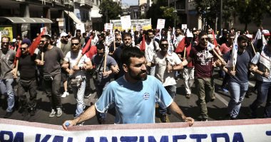 إضراب فى اليونان احتجاجا على إصلاحات مرتبطة ببرنامج المساعدة المالية