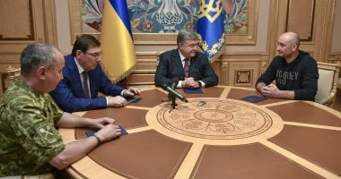 صور.. الرئيس الأوكرانى يستقبل الصحفى الروسى "بابتشنكو" بالعاصمة كييف