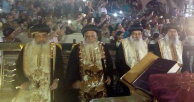 الكنيسة تحتفل بعيد دخول المسيح مصر  فى نيل المعادى بمشاركة شعبية كبيرة