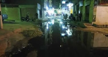 قارئة تشكو من غرق شارع الأنوار المحمدية فى عزبة النخل بمياه الصرف الصحى