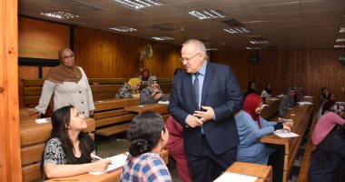 رئيس جامعة القاهرة: أسئلة حل المشكلات لا تستهدف معلومات وإنما طريقة التفكير