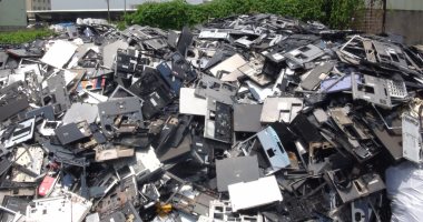 كيف تؤثر النفايات الإلكترونية على البيئة؟
