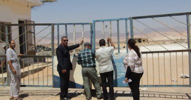 صور.. رئيس مدينة أبورديس جنوب سيناء يتسلم أرض شركة بتروجت المستردة