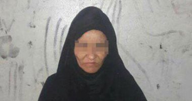 حبس المتهمة بحرق زوجها بمساعدة نجليها فى سوهاج 4 أيام