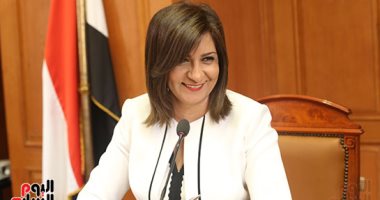 وزيرة الهجرة تهنئ المصريين بالخارج بموافقة "الوزارء" على قرار مد الإجازات