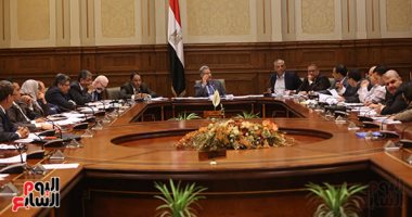بدء اجتماع "محلية البرلمان" لمناقشة خطة تطوير وإعادة هيكلة هيئتي النظافة بالقاهرة والجيزة - صور