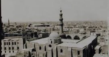 حكاية مسجد.. الجامع الأزرق أنشأه مسئول البغال والطيور