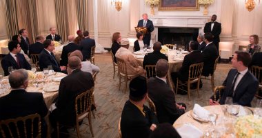 صور.. ترامب يقيم مأدبة إفطار للمسلمين داخل البيت الأبيض