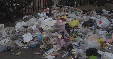القمامة تحاصر محطة قطار طنطا.. والأهالى يطالبون بمظهر حضارى