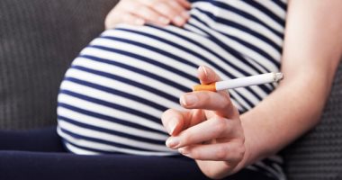 التدخين أثناء الحمل يسبب ضعف سمع للجنين لهذه الأسباب