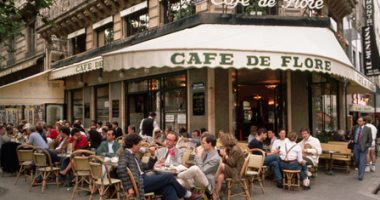 فرنسا تستعد لوضع حانات باريس ومقاهيها على قائمة التراث العالمى