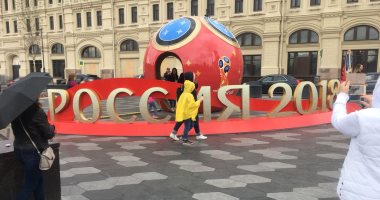 روسى يبتكر تصفيفة شعر غريبة من وحى كأس العالم