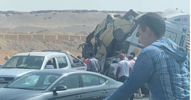 مصرع عاملين فى حادث مرورى على طريق بورسعيد - الإسماعيلية